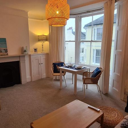 Centrally Located, Comfortable Apartment Near Station, Beach And North Laines برايتون المظهر الخارجي الصورة