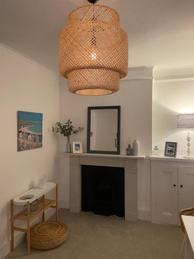 Centrally Located, Comfortable Apartment Near Station, Beach And North Laines برايتون المظهر الخارجي الصورة
