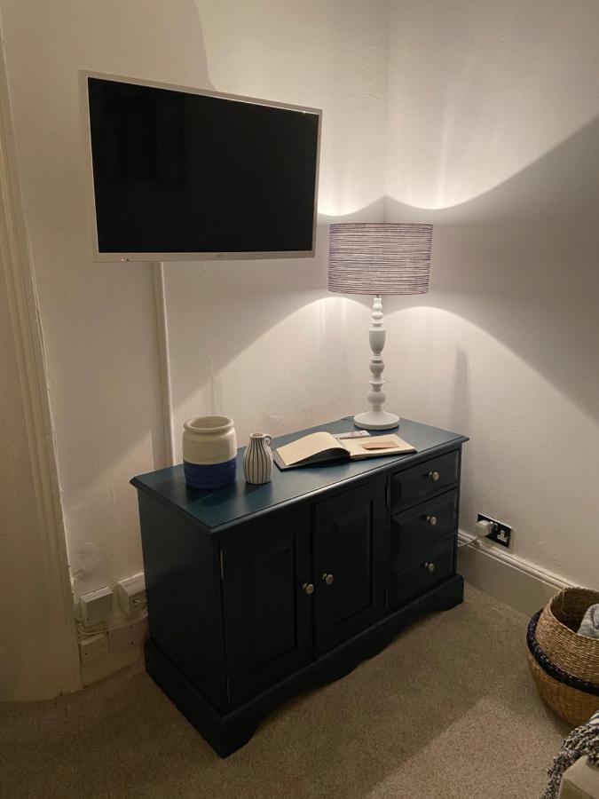 Centrally Located, Comfortable Apartment Near Station, Beach And North Laines برايتون المظهر الخارجي الصورة