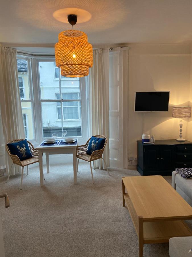 Centrally Located, Comfortable Apartment Near Station, Beach And North Laines برايتون المظهر الخارجي الصورة